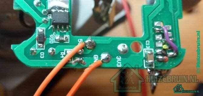 LSC stopcontact ombouwen met een ESP12 18 LSC stopcontact ombouwen met een ESP12 17