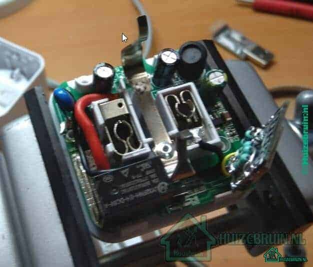 LSC stopcontact ombouwen met een ESP12 19 LSC stopcontact ombouwen met een ESP12 18